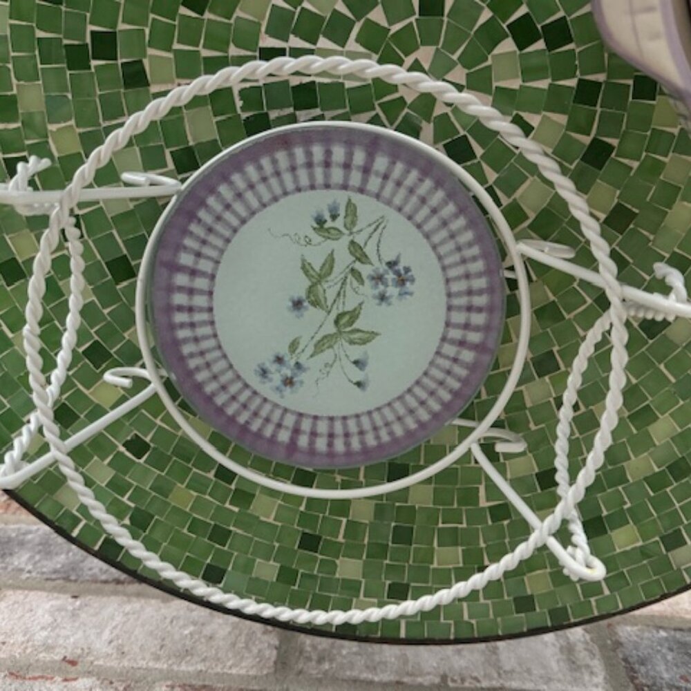 Temptations Ovenware by Tara Morning Glory 2 qt Trivet Wire Basket & Cov… - Picture 5 of 13